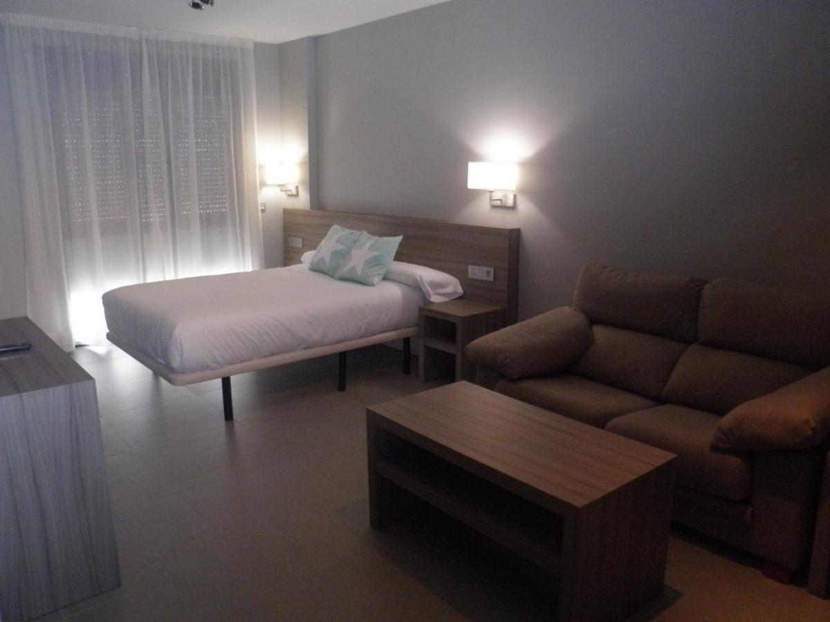 Apartamentos Santa Clara Alhaurín de la Torre Eksteriør billede